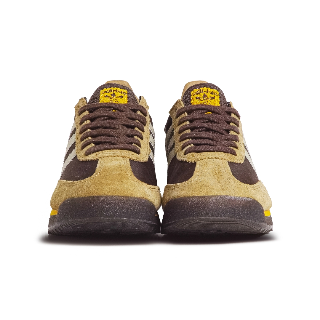 SL72 RS ‘Brown Preloved Yellow’ IG4645