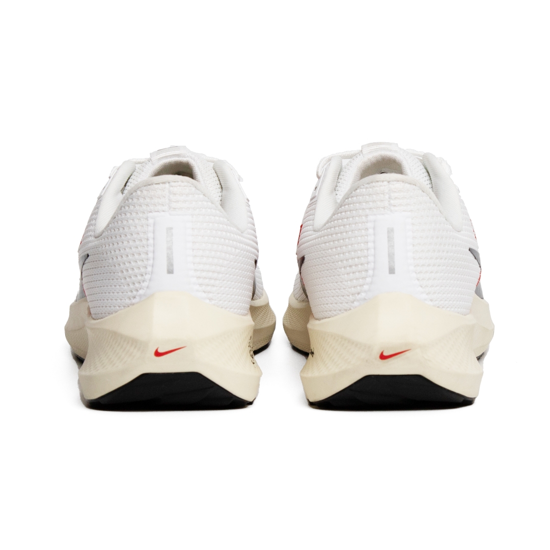 Nike Air Zoom Pegasus 40 Eliud Kipchoge FJ0686-100