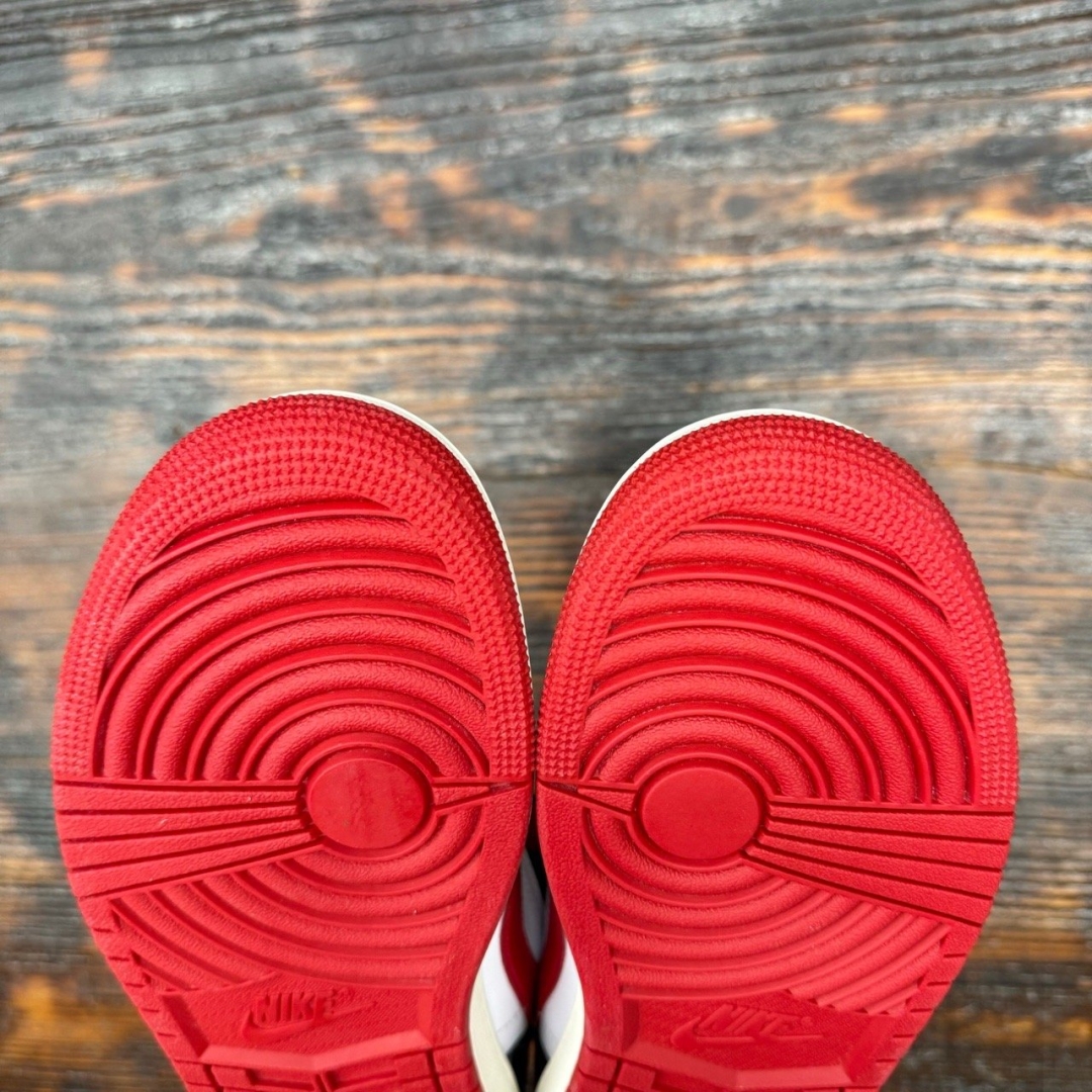 1S LOW REVERSE BRED TOE DS FB