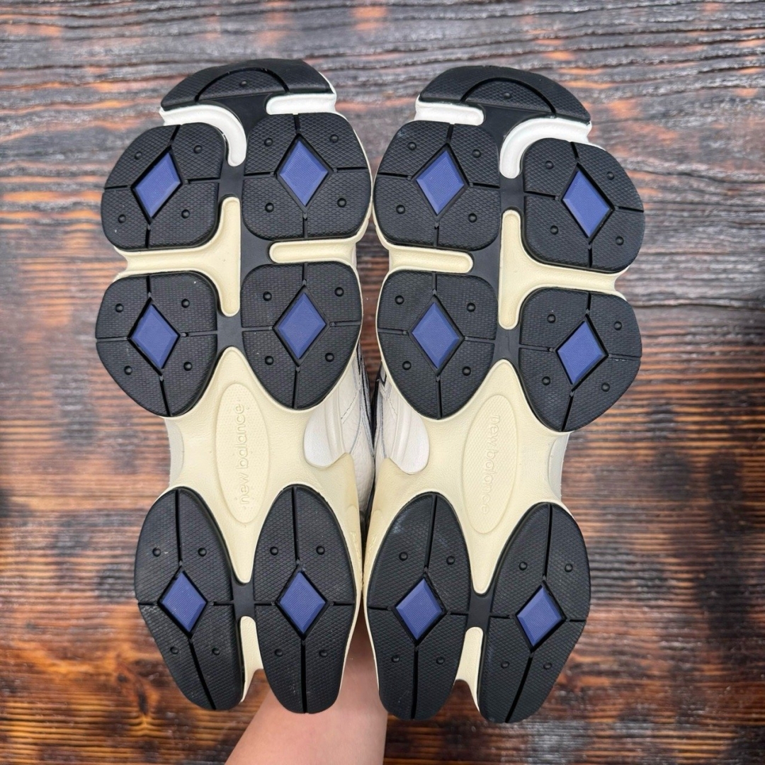 9060 White Navy DS NB