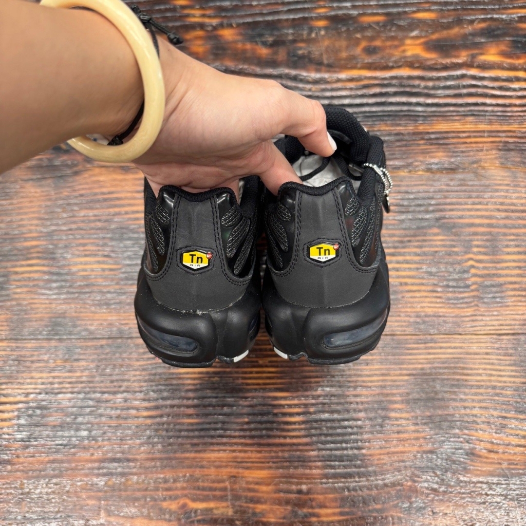 AM PLUS BLACK SUADE SILVER DS FB - 40