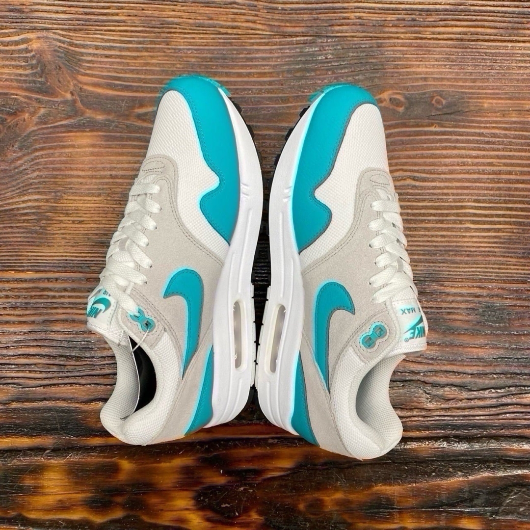 AM1 CLEAR JADE DS FB