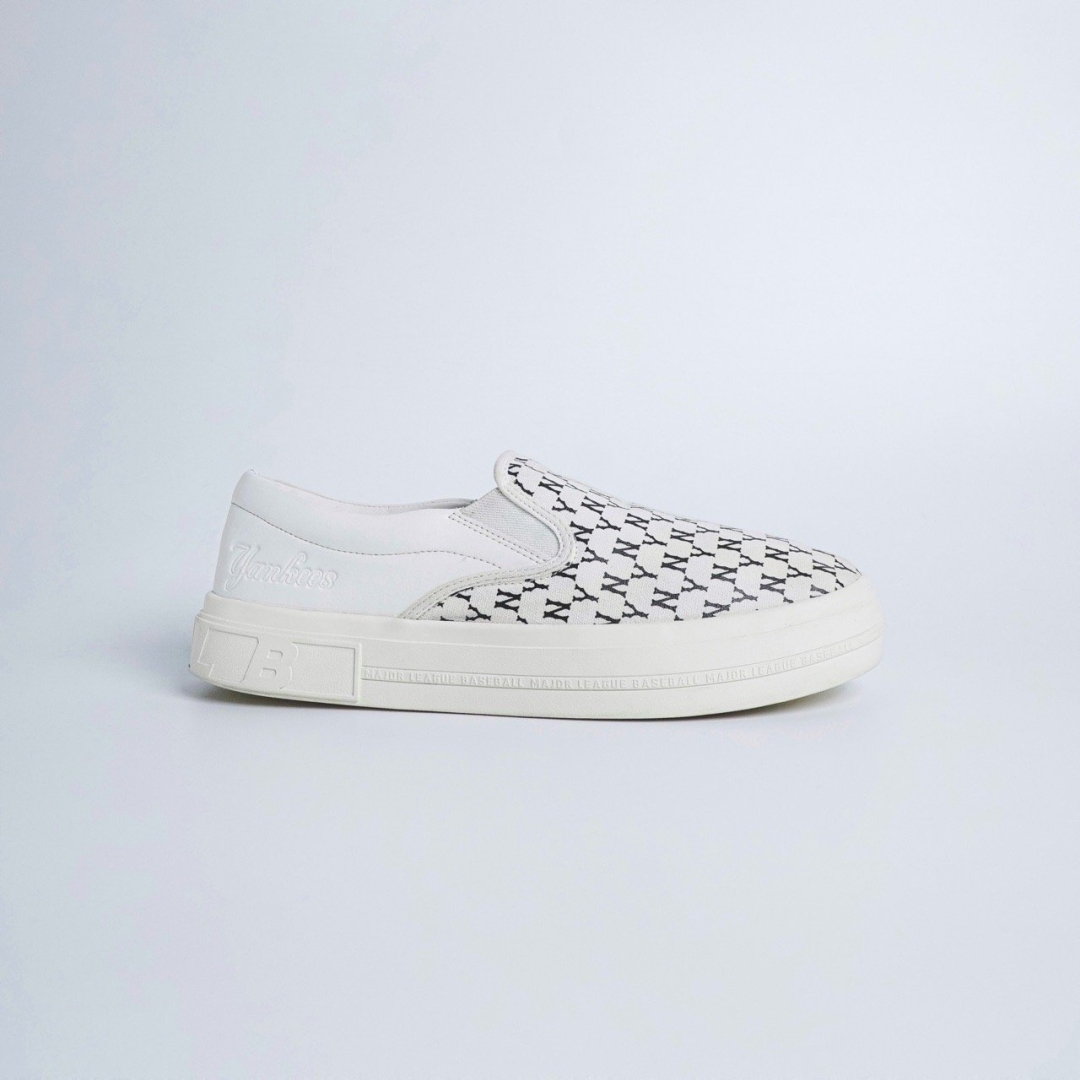 cs3421 - MLB Slipon Yankees - 42.5