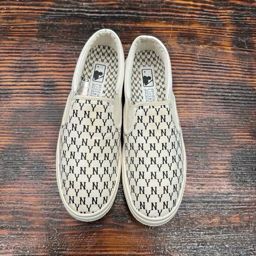 cs3421 - MLB Slipon Yankees - 42.5