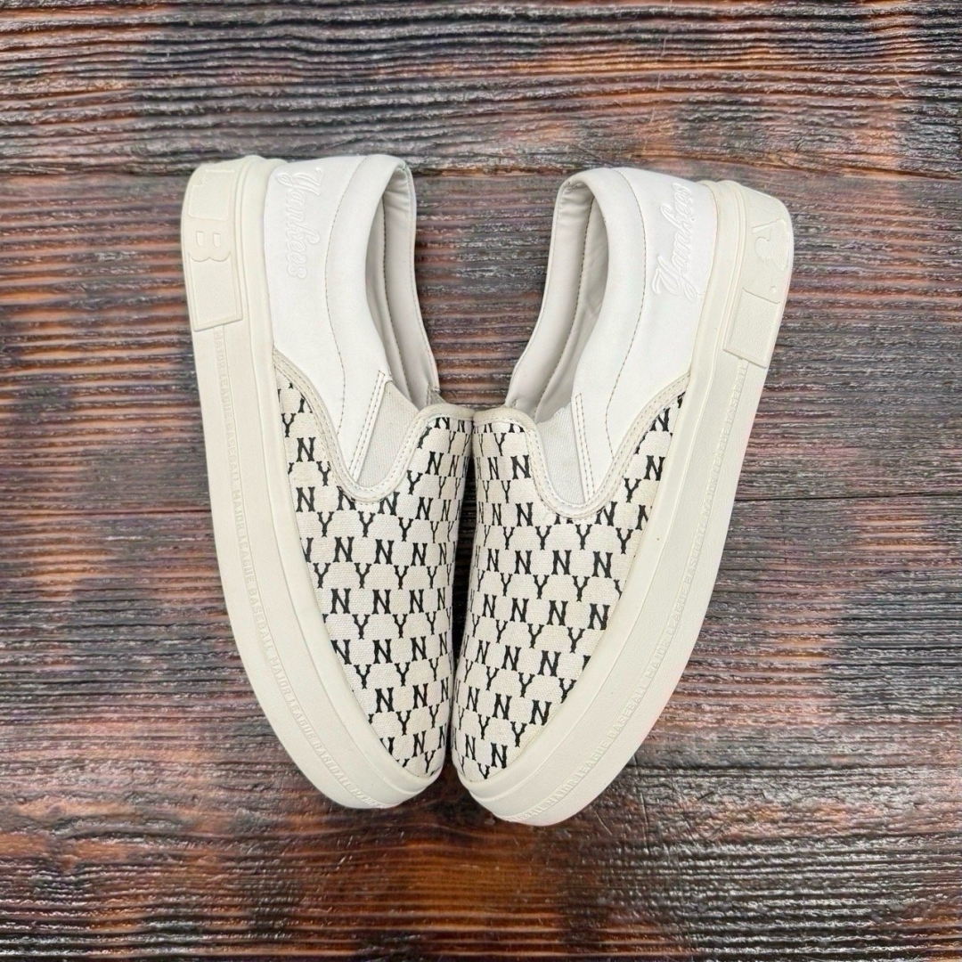 cs3421 - MLB Slipon Yankees - 42.5