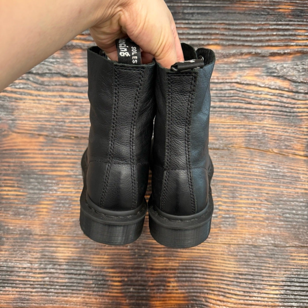 cs3505 - DR 1460 Pascal Mono - 37