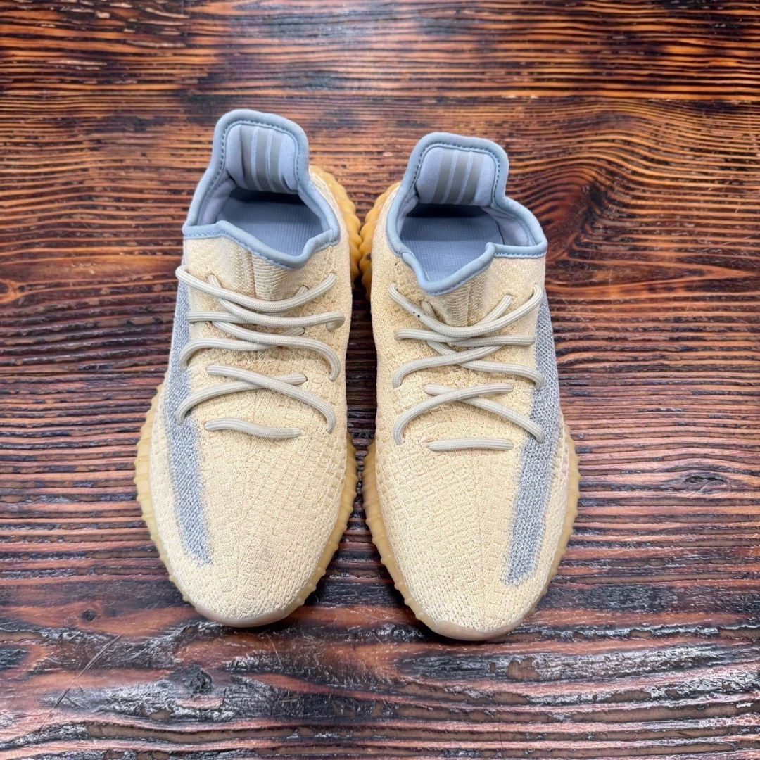 cs3667 - Yezzy 350 V2 Linen - 37