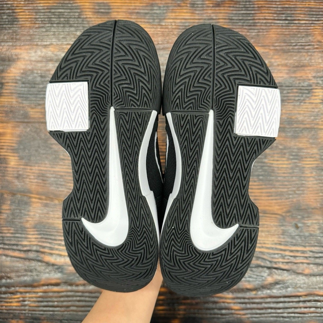 cs3795 - Nike GP Challenge Pro DS FB - 37.5