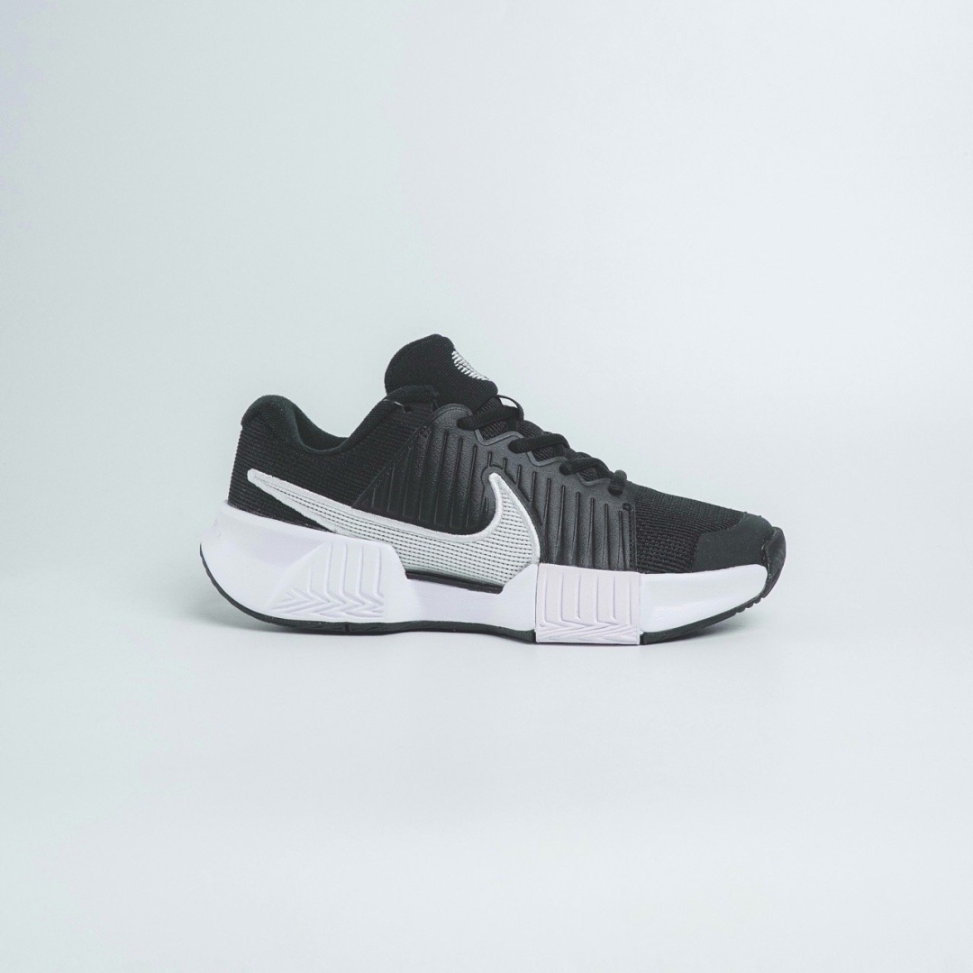 cs3795 - Nike GP Challenge Pro DS FB - 37.5