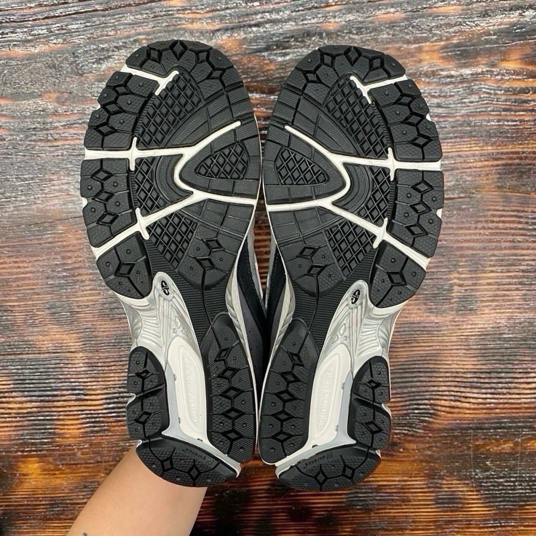 cs3865 - NBL2002 SLATE GREY DS FB - 42