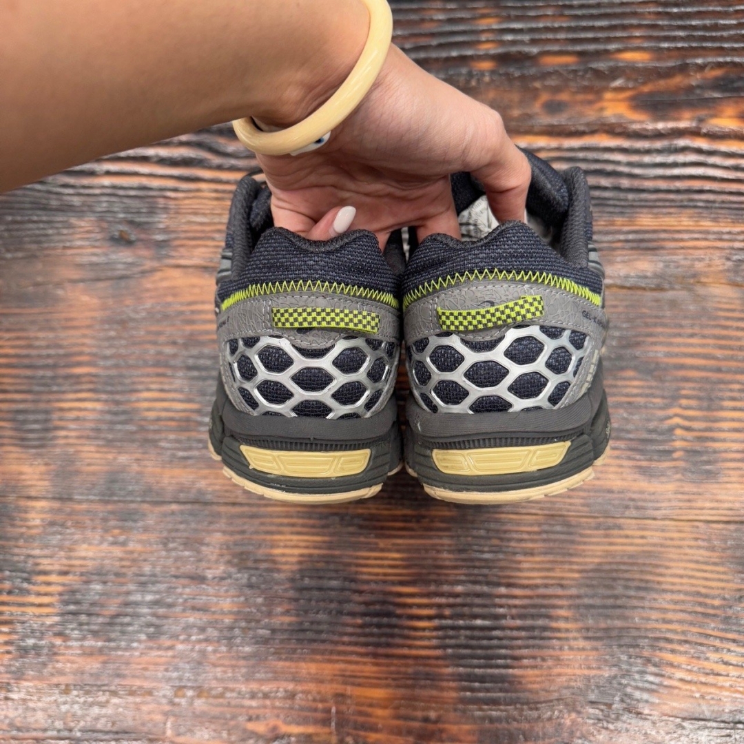 cs3944 - Asics Kahana 8 Gray - 43.5