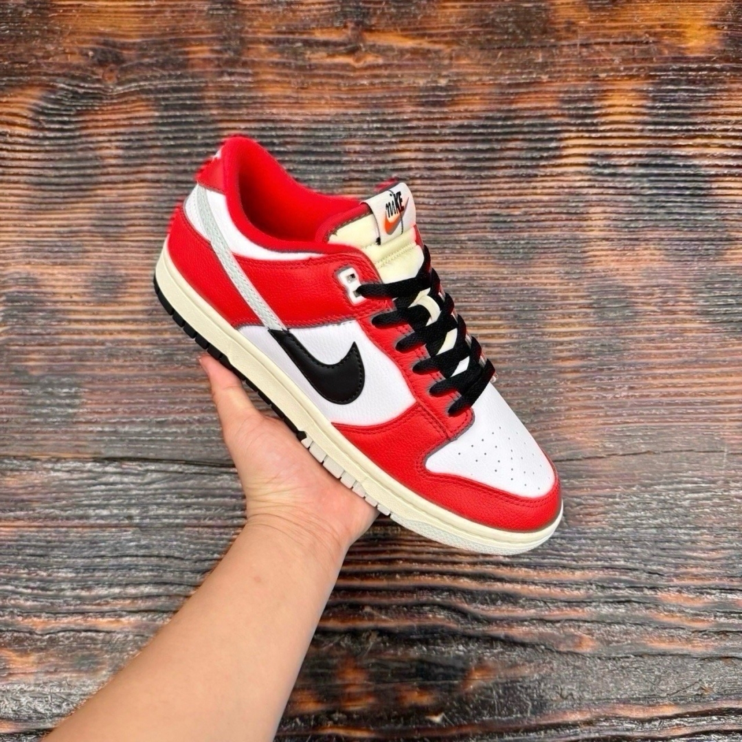DUNK LOW CHICAGO SPLIT DS - 42