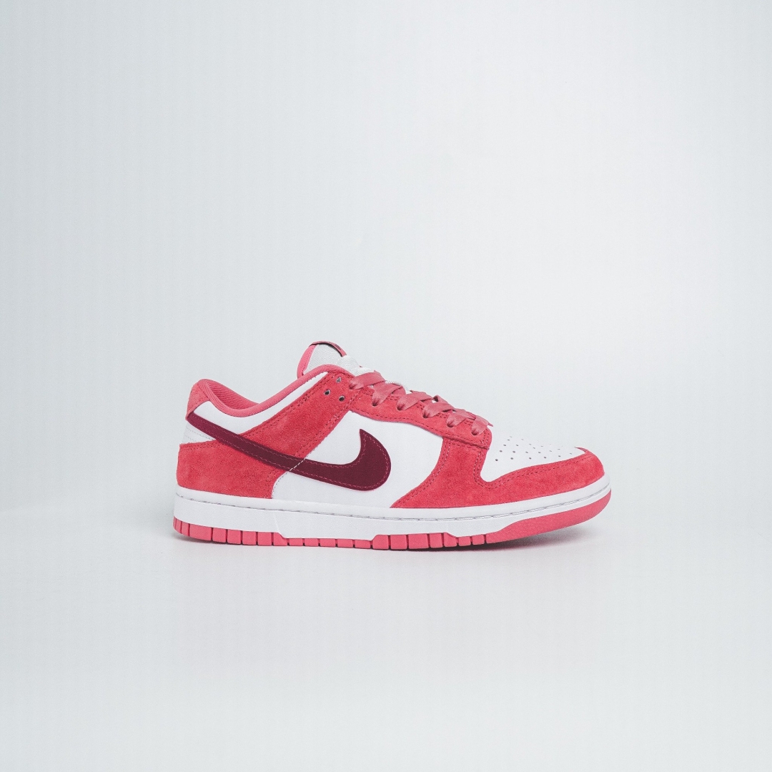 DUNK LOW VANLENTINE DAY DS FB