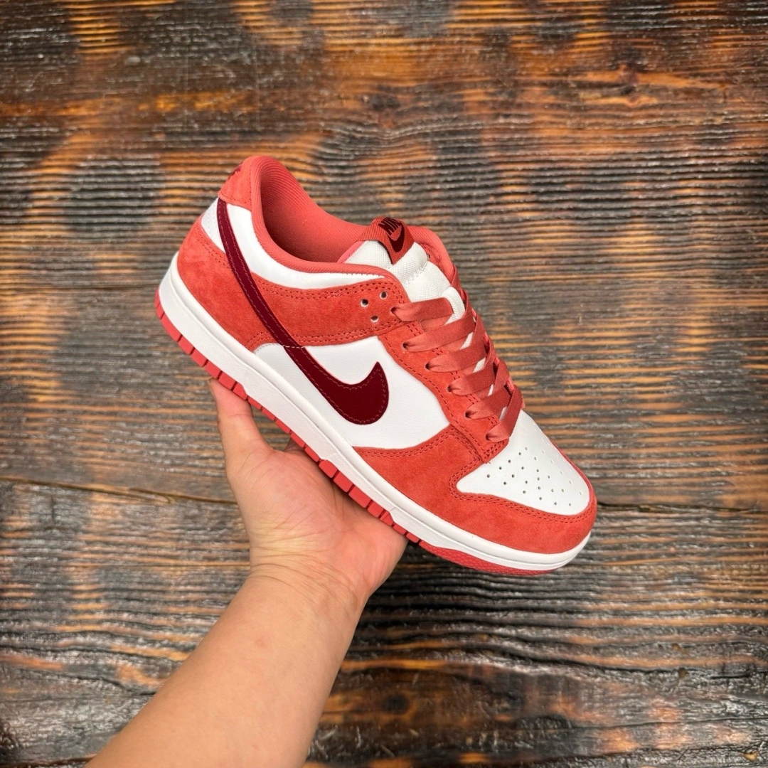 DUNK LOW VANLENTINE DAY DS FB