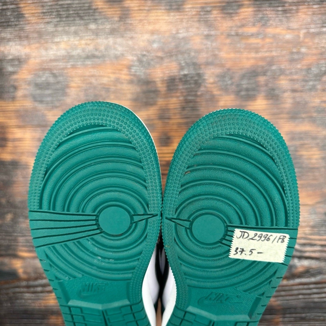 jd2996 - 1S Low Mystic Green FB - 37.5