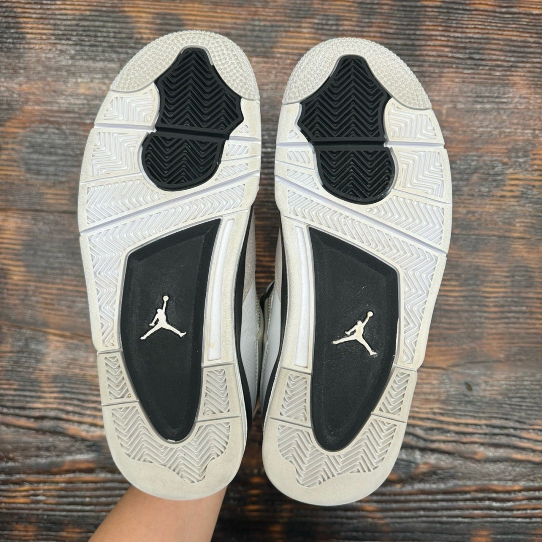 jd3053 - Jordan 4 Military Black FB - 42