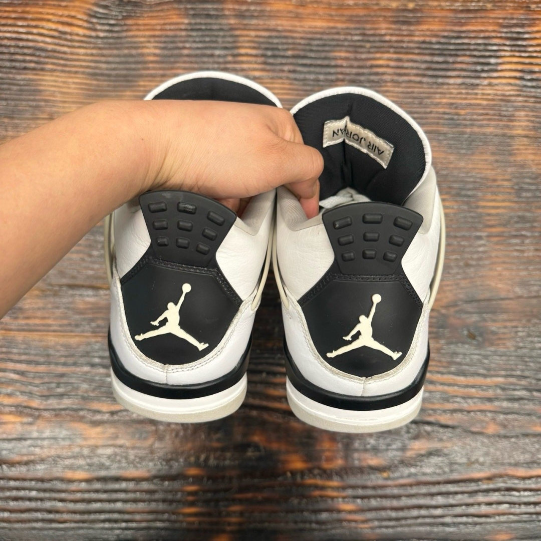 jd3053 - Jordan 4 Military Black FB - 42