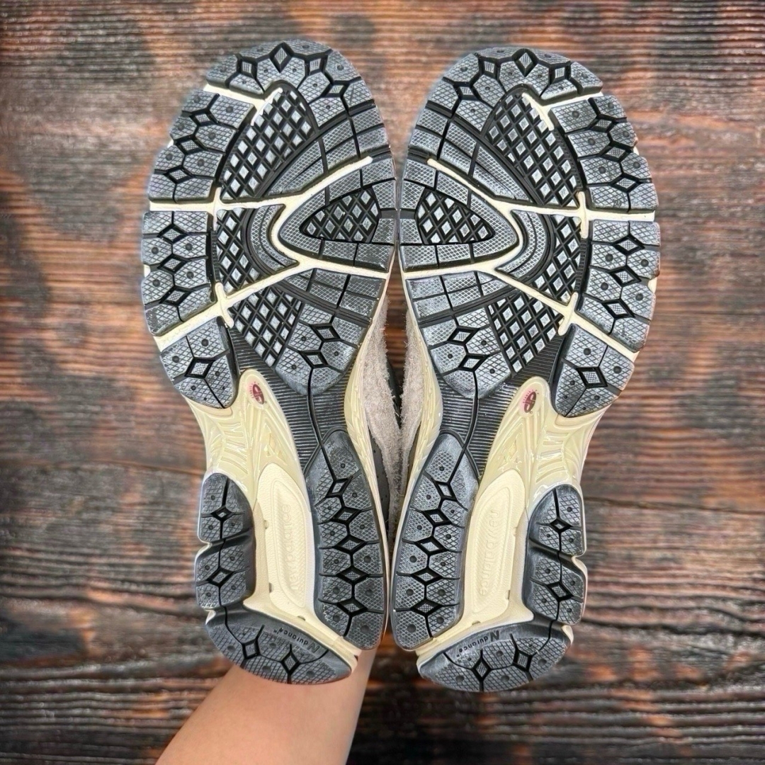 NBL2002 PROTECTION PACK RAIN CLOUD DS FB