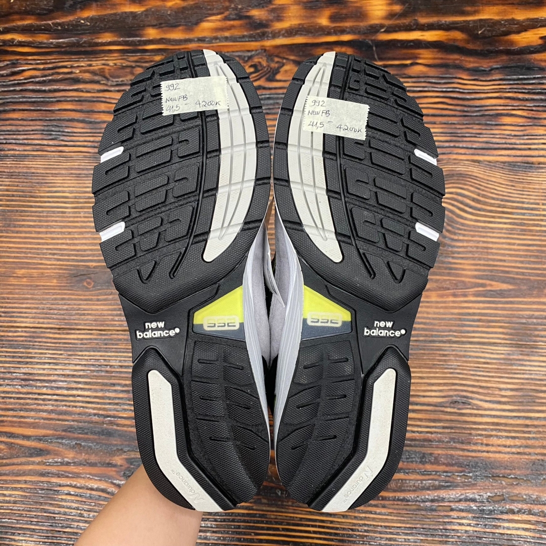 NBL992 BLACK GREY VOLT DS FB - 41.5