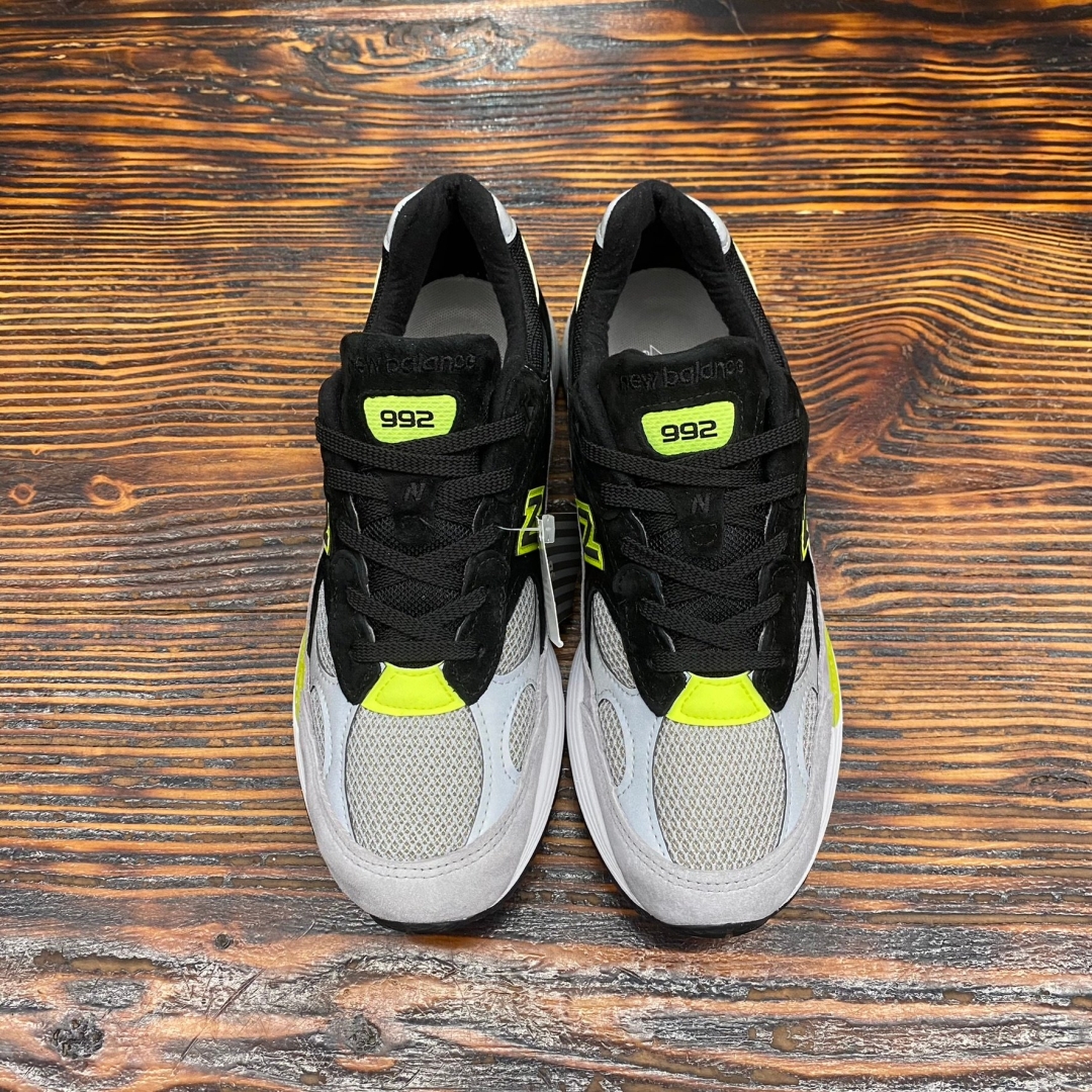 NBL992 BLACK GREY VOLT DS FB - 41.5