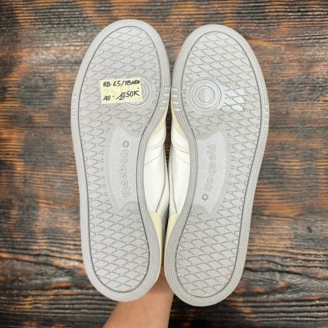 RB65 - Reebok Club C 85 White Red Ds - 40