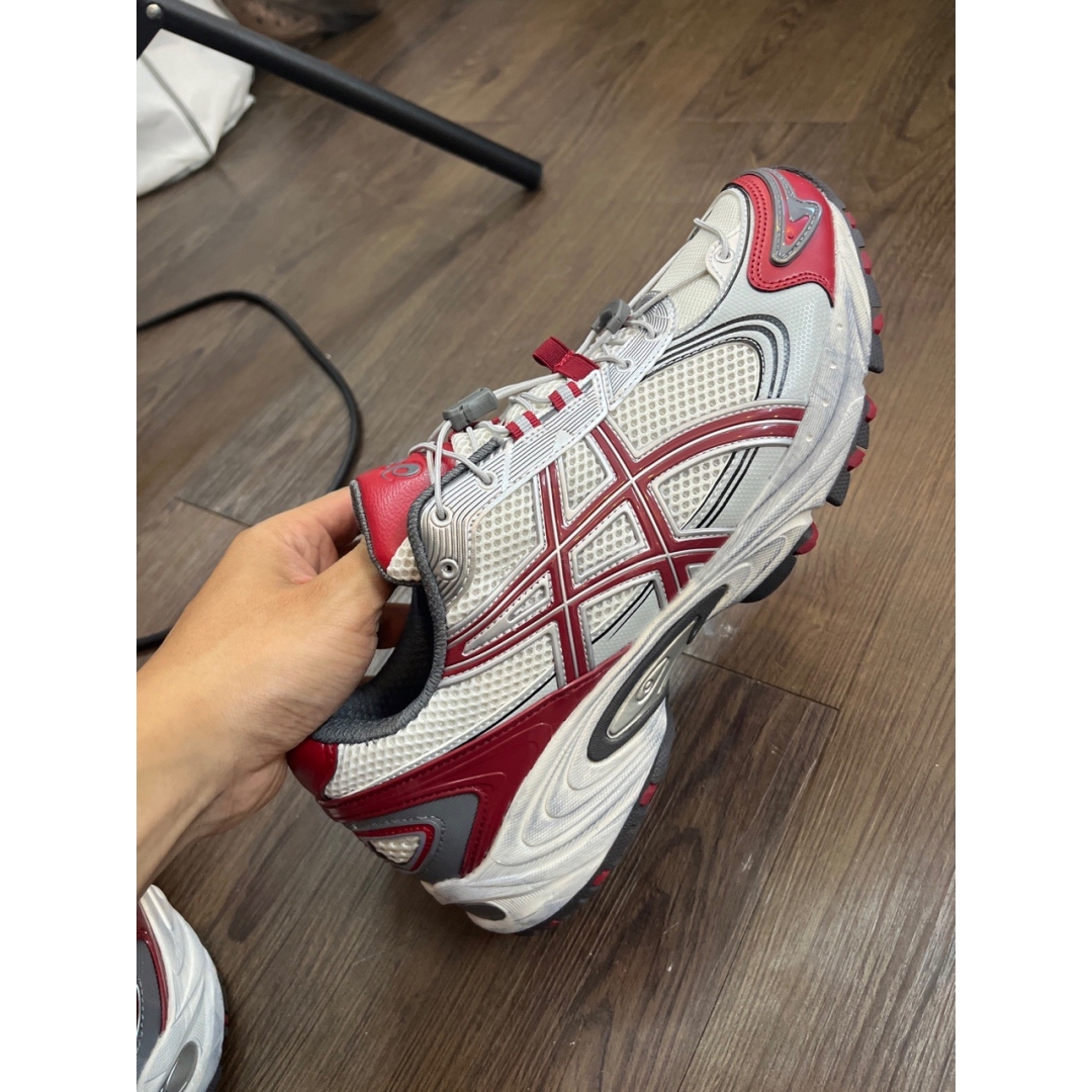 CS4016 - ASICS KAHANA TR V4 RED - 44,5