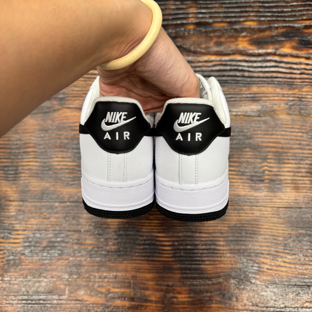 FQ4296101 AF1 LOW WHITE BLACK OUTSOLE DS