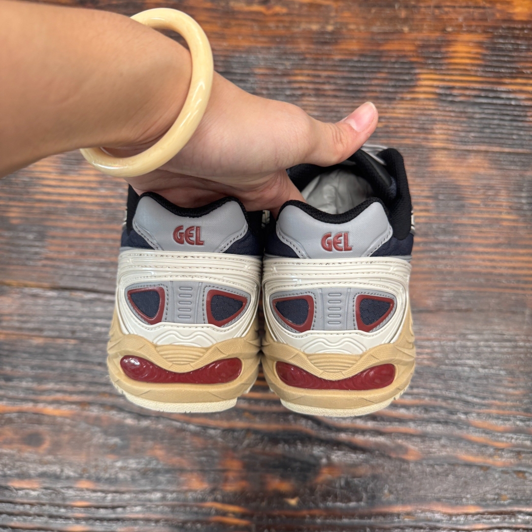 CS4031 - ASICS KAHANA TR V4 PALE OAK FB - 43,5