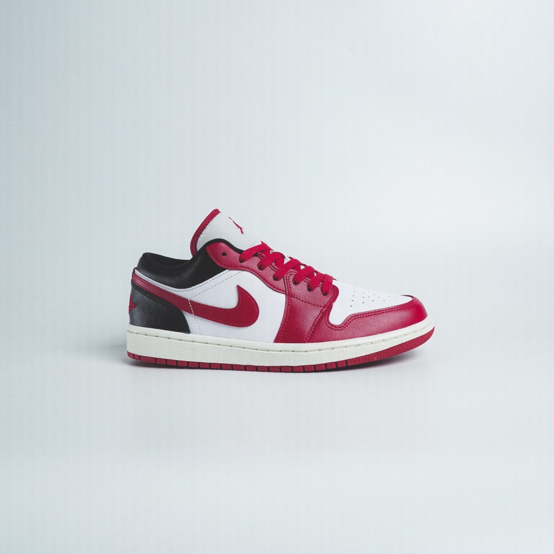 JD3157 - 1S LOW REVERSE BLACK TOE DS - 40