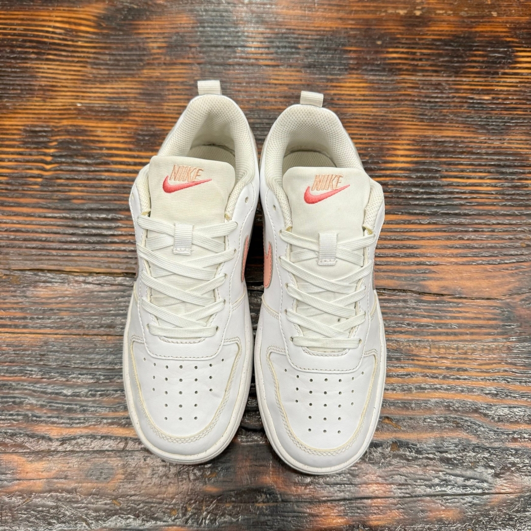 CS4034 - NIKE COURT BOROUGH WHITE PINK - 36,5