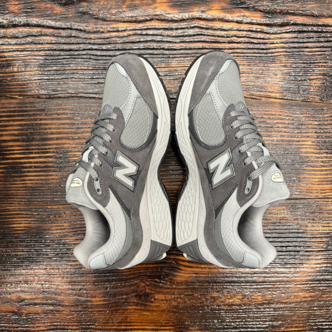 U2002RTF NEWBALANCE 2002 CASTLEROCK DS FB