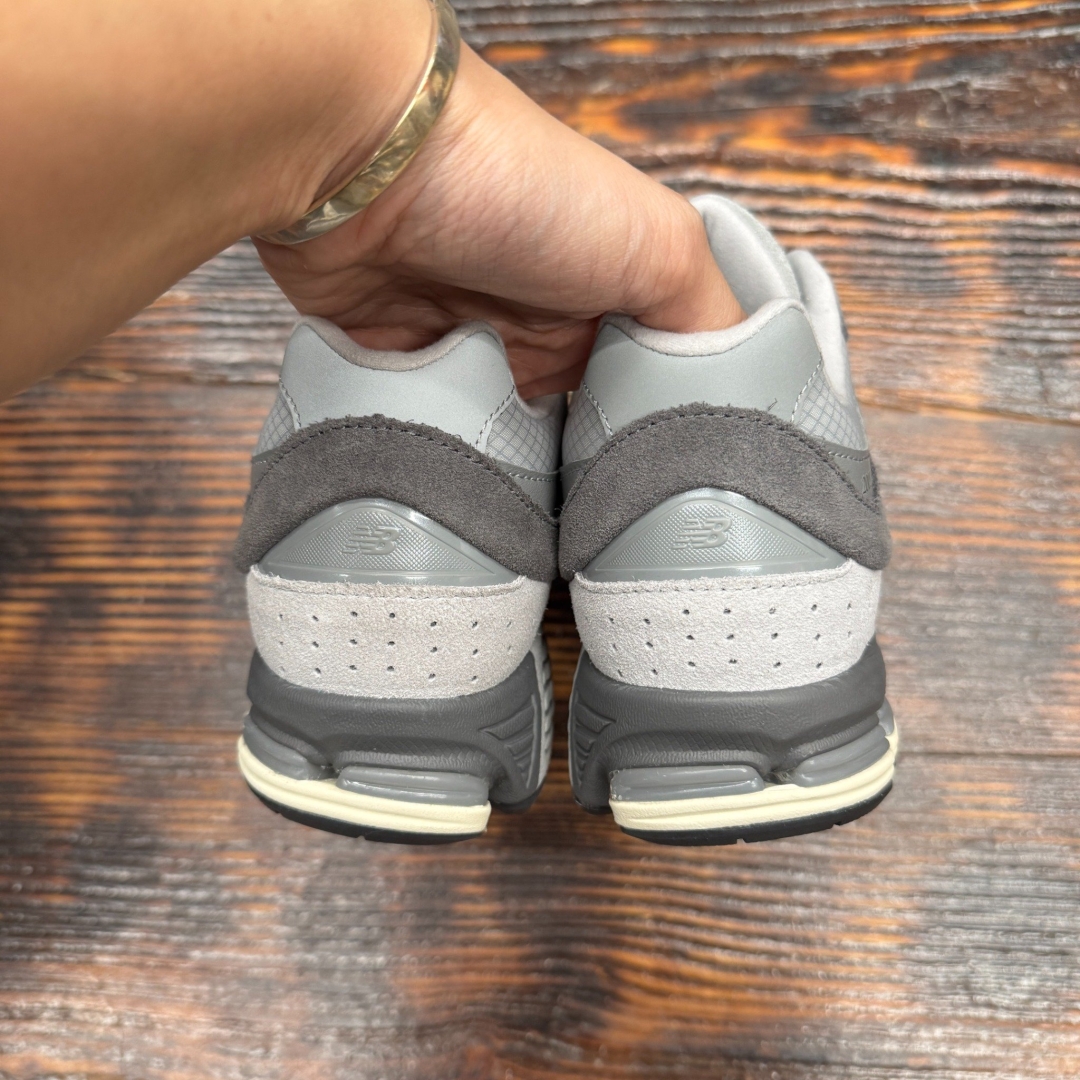 U2002RTF NEWBALANCE 2002 CASTLEROCK DS FB