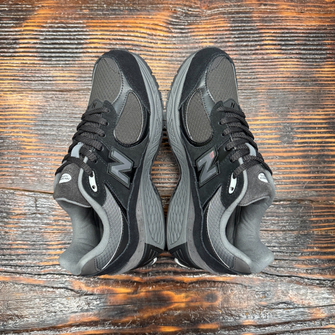 U2002RTG NEWBALANCE 2002 RIPSTOP BLACK DS FB