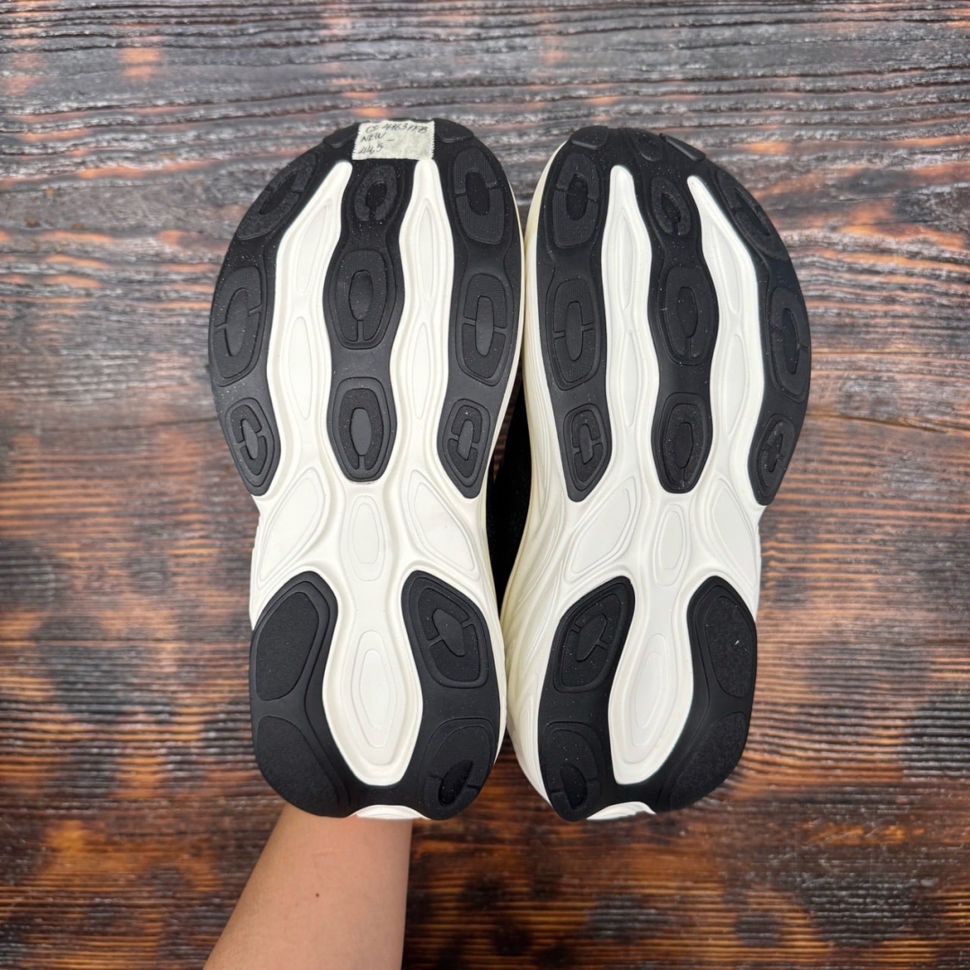 CS4163 - NEWBALANCE FRESH FOAM MORE DS FB - 44,5