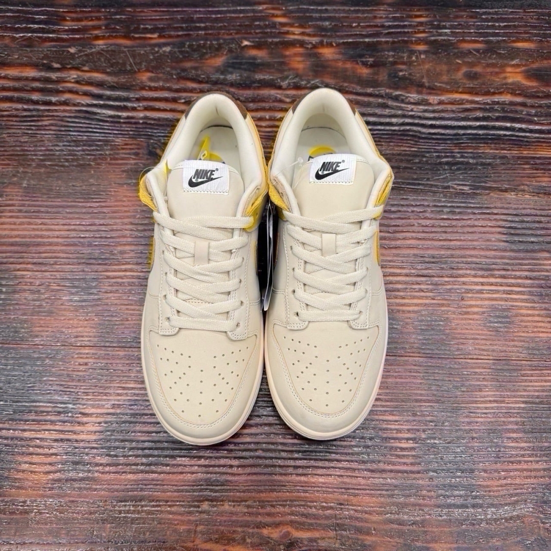 DU476 - DUNK LOW LX BANANA DS FB - 43