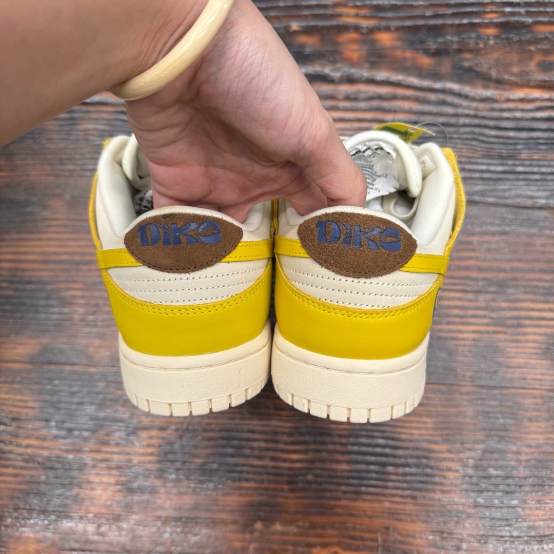 DU476 - DUNK LOW LX BANANA DS FB - 43