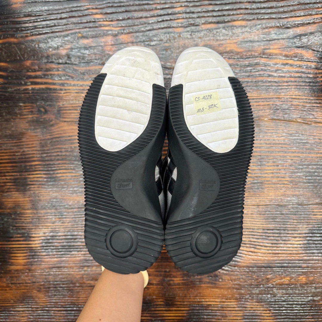 CS4228 - ONITSUKA TIGER ACROMOUNT GREY - 40,5