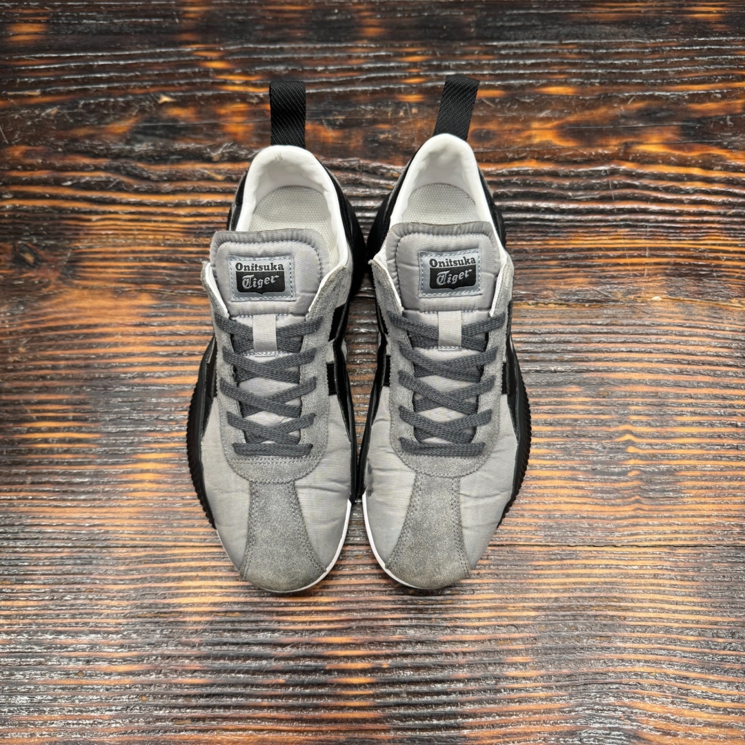 CS4228 - ONITSUKA TIGER ACROMOUNT GREY - 40,5