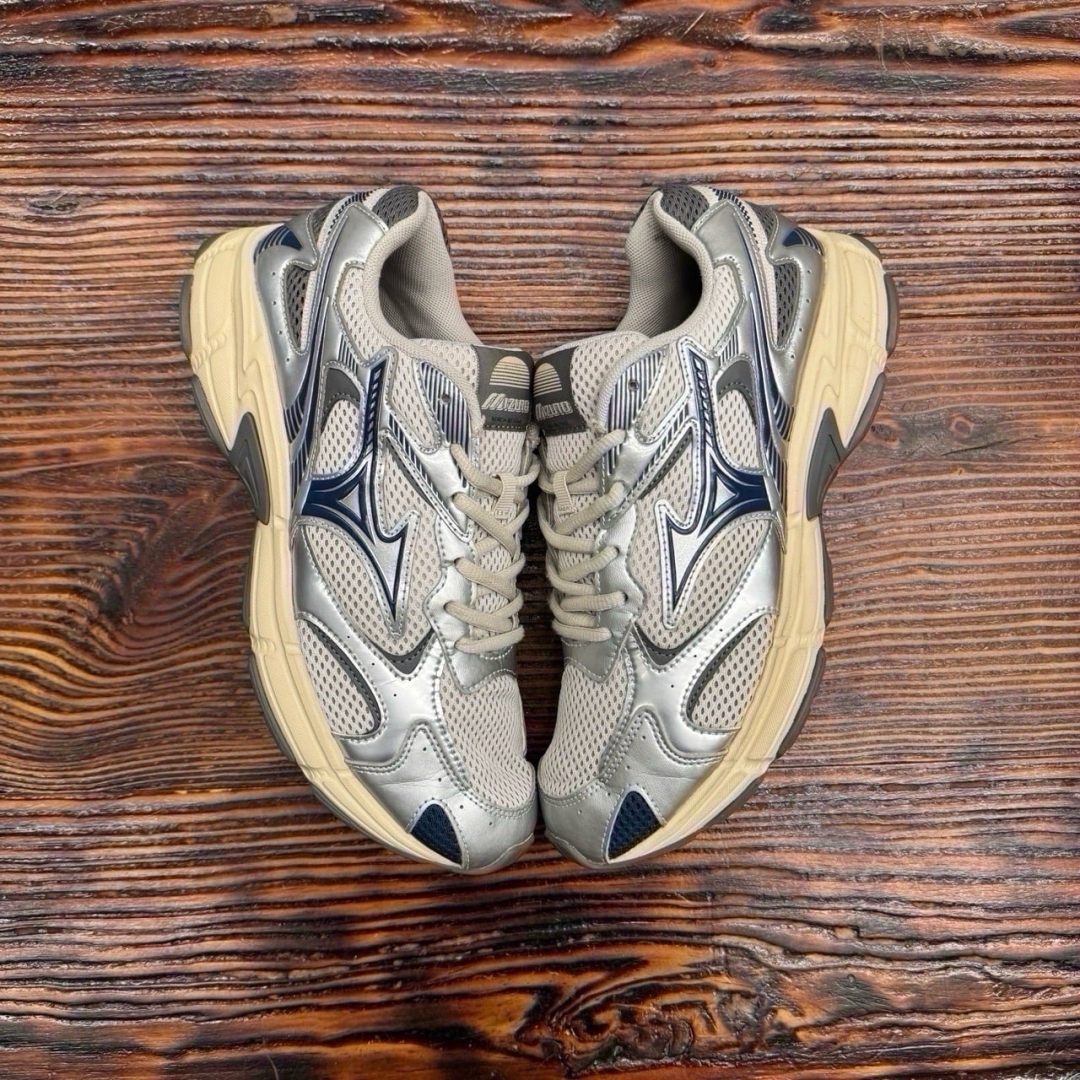 CS4280 - MIZUNO REACH BEYOND SILVER - 42