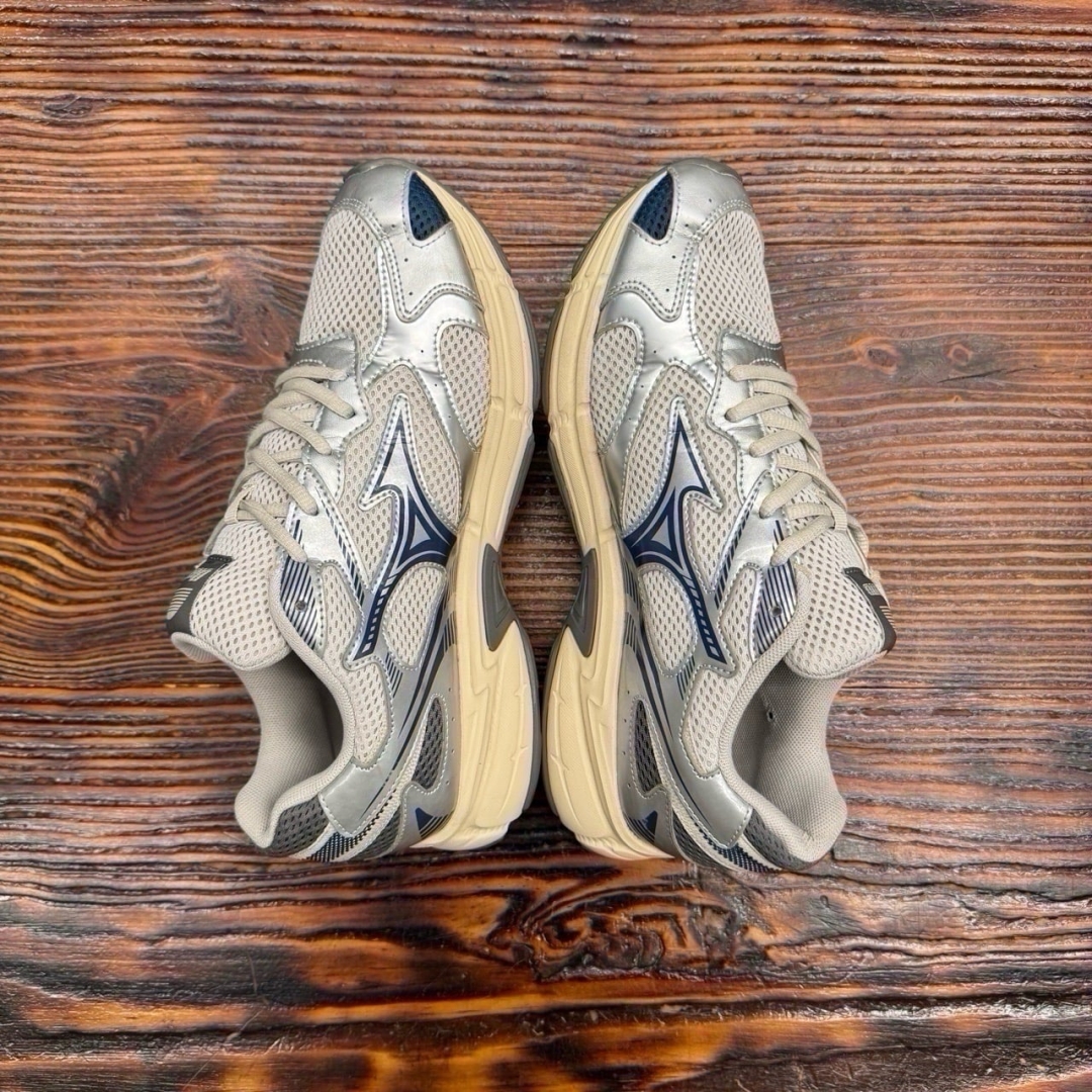 CS4280 - MIZUNO REACH BEYOND SILVER - 42