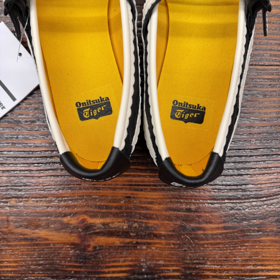CS4321 - ONITSUKA TIGER 66 TGRS BLACK CREAM DS - 39,5