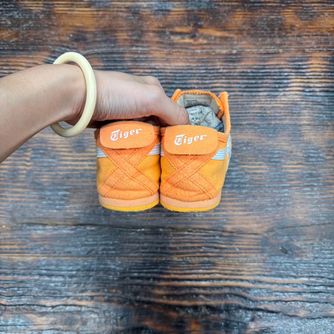 CS4397 - ONITSUKA TIGER MEXICO 66 SLIP ON ORANGE - 39,5