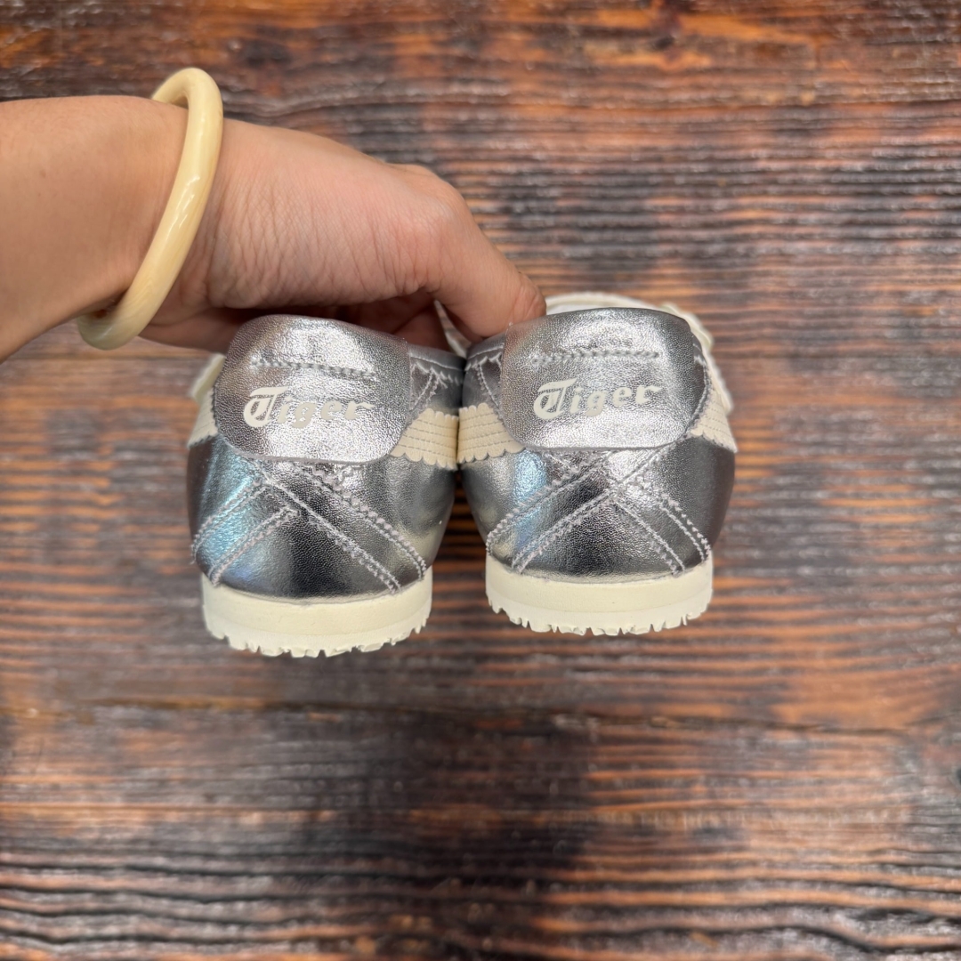 CS4426 - ONITSUKA TIGER MEXICO 66 BALLET SILVER DS - 37