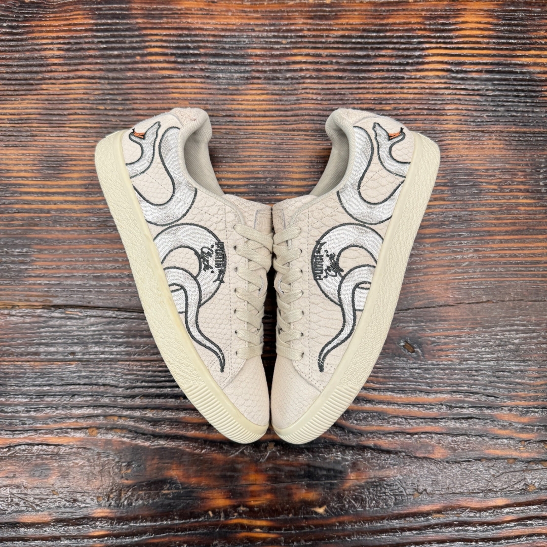 CS4663 - PUMA CLYDE WHITE SNAKE EMBROIDERY - 40