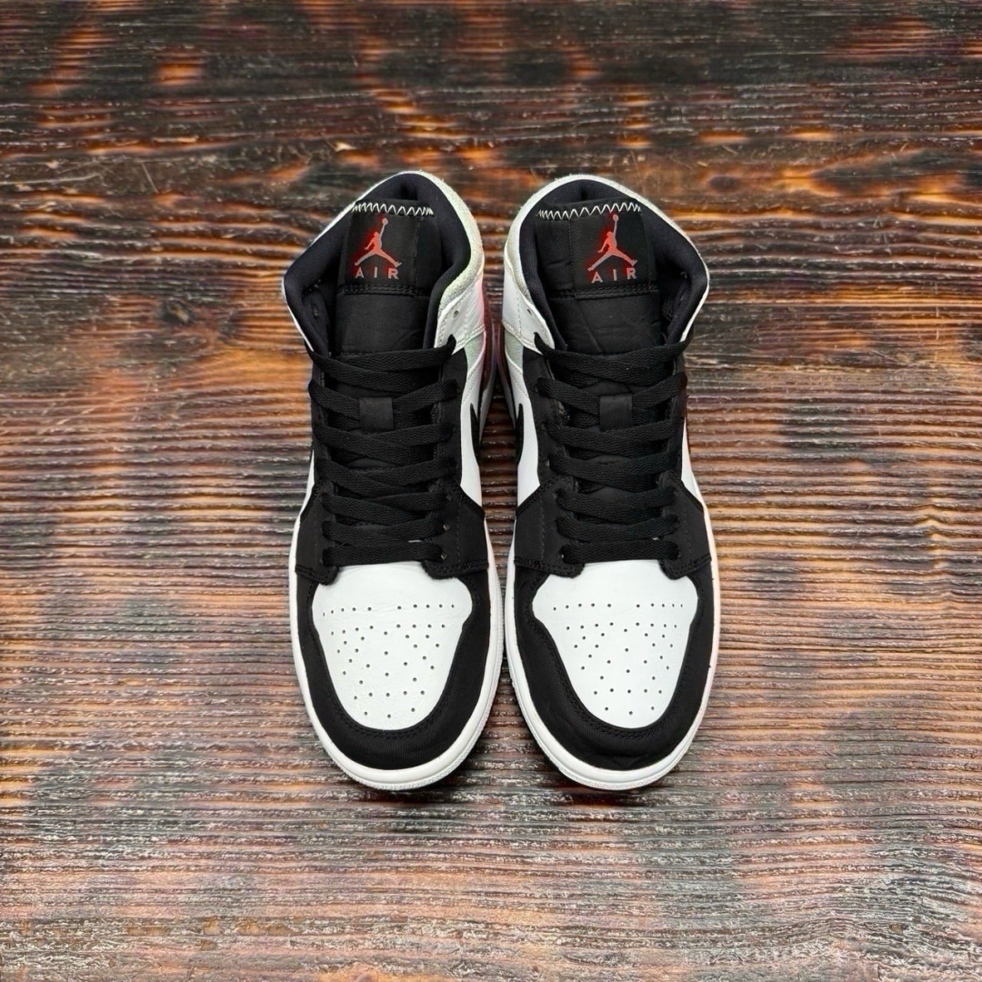 JD3331 - 1S MID UNION BLACK TOE - 41