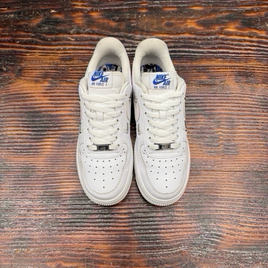 AF2824 - AF1 LOW SISTERHOOD WHITE SILVER - 37,5