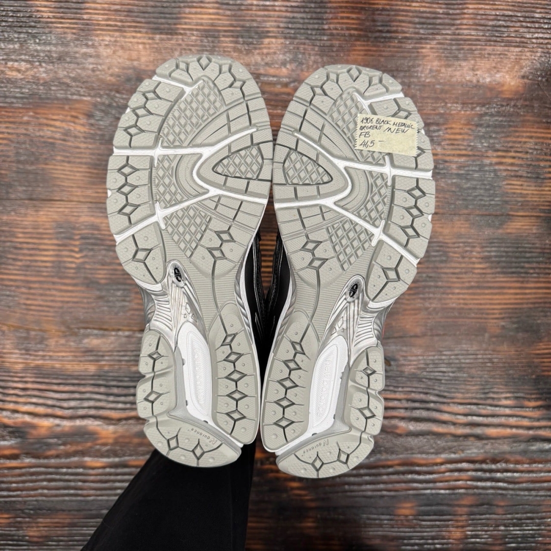 U1906RCO NEWBLANCE 1906 BLACK METALLIC URGENT RED SLATE DS FB - 41,5