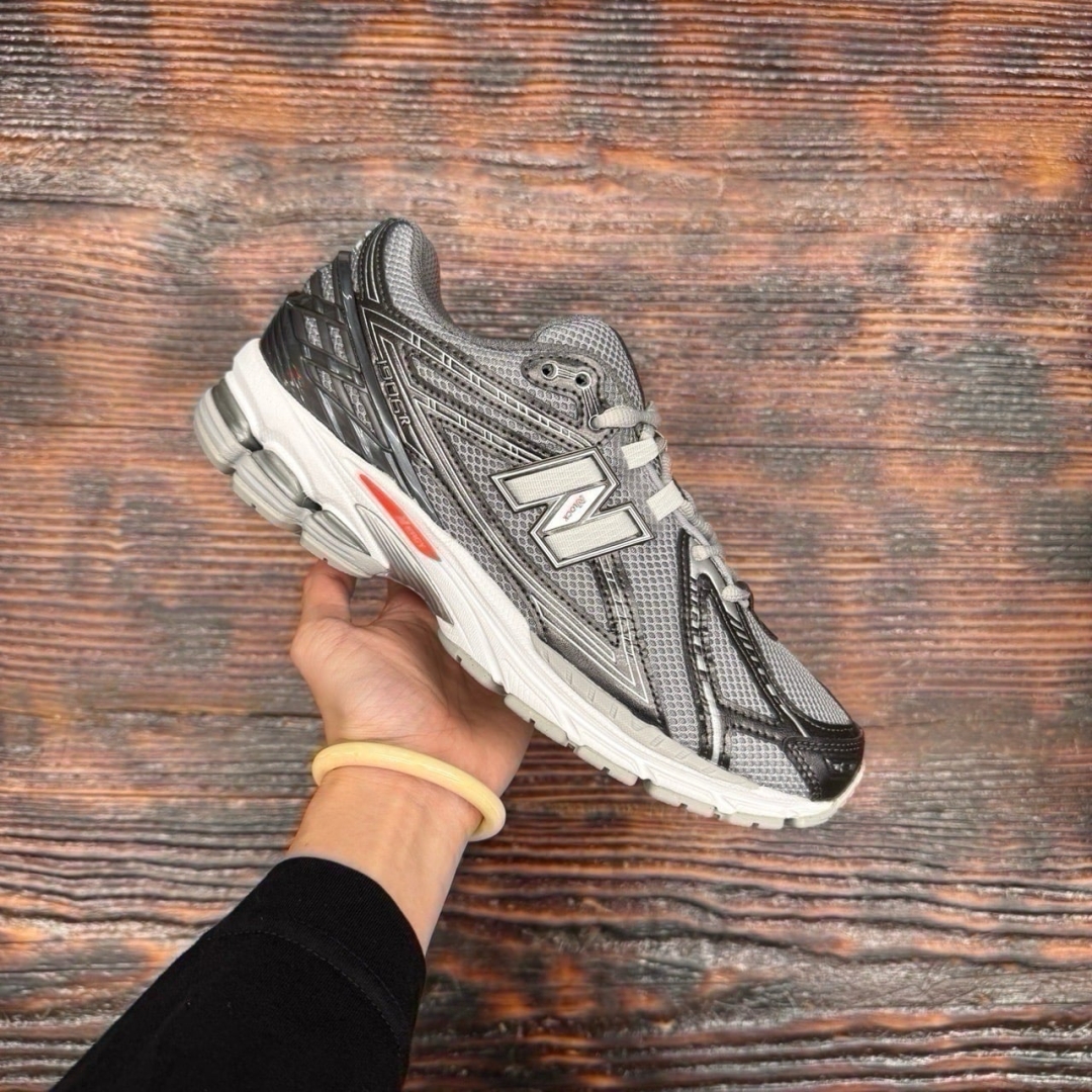 U1906RCO NEWBLANCE 1906 BLACK METALLIC URGENT RED SLATE DS FB - 41,5