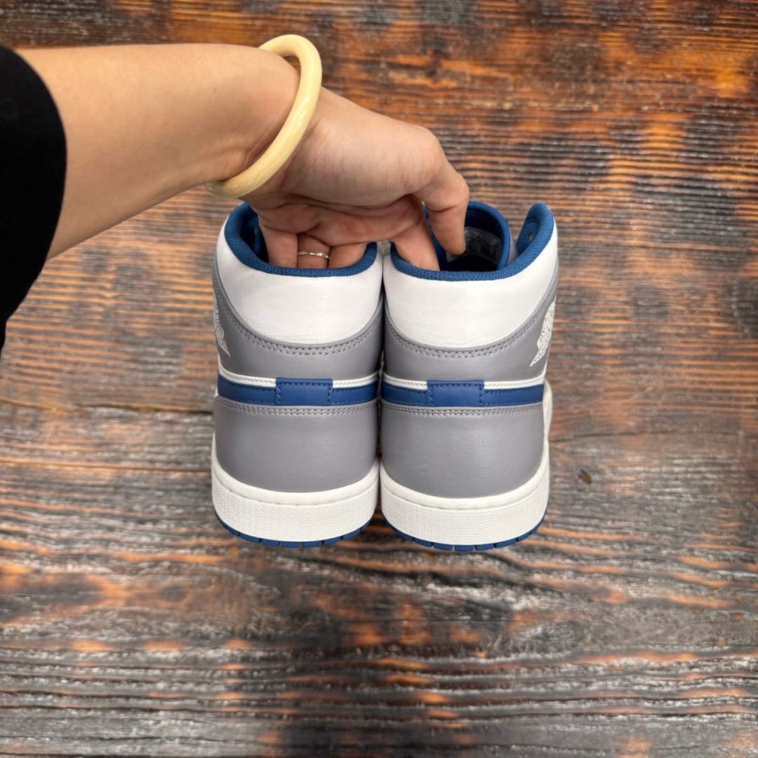 JD3334 - 1S MID CEMENT TRUE BLUE - 45