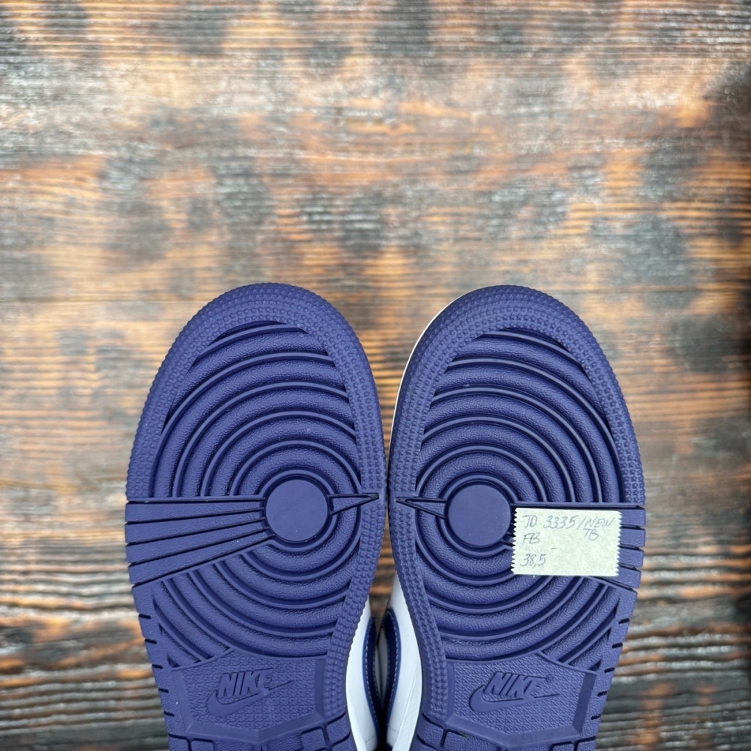 JD3335 - 1S LOW SKY J PURPLE DS TB FB - 38,5